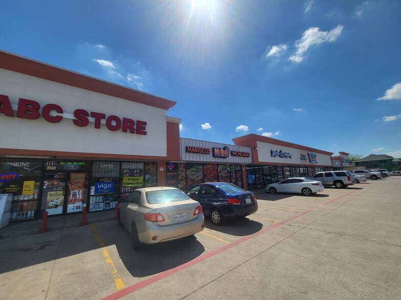 2801 Hemphill St, Fort Worth, TX for lease - Building Photo - Image 2 of 4