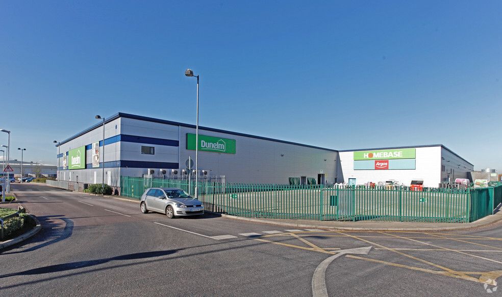 Edinburgh Way, Harlow for lease - Building Photo - Image 1 of 5