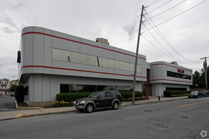 651 Willowbrook Rd, Staten Island, NY for sale - Primary Photo - Image 1 of 1