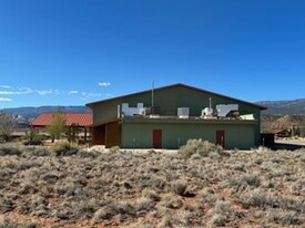 450 W Main St, Torrey UT - Retail Space