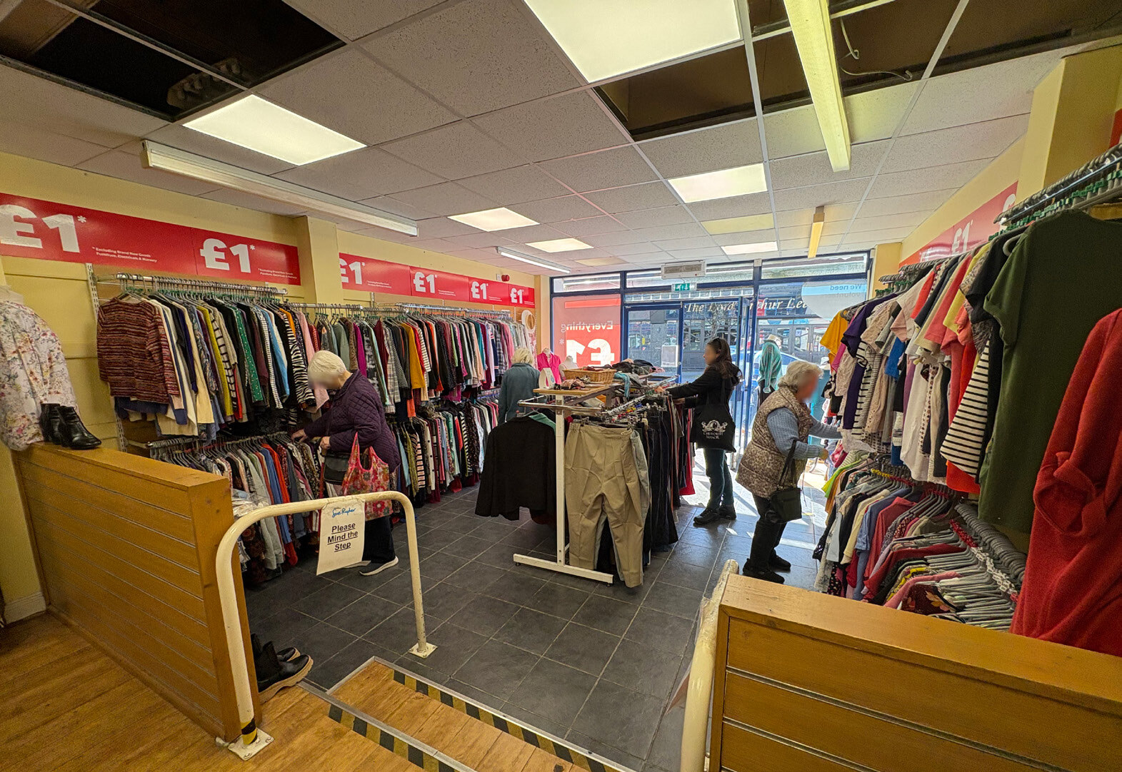 125 West St, Fareham for lease Interior Photo- Image 1 of 2