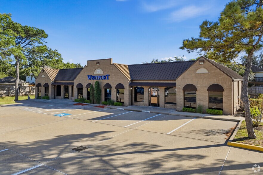 4779-4781 S Main St, Stafford, TX for lease - Building Photo - Image 1 of 32