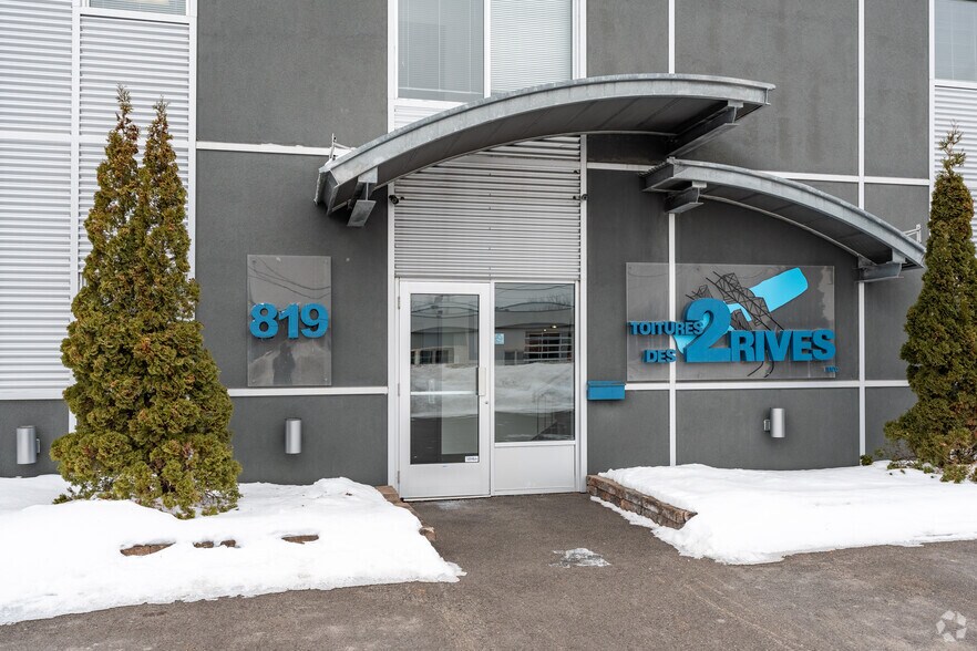 819 St J.-Ambroise-Craig, Lévis, QC for lease - Building Photo - Image 2 of 4
