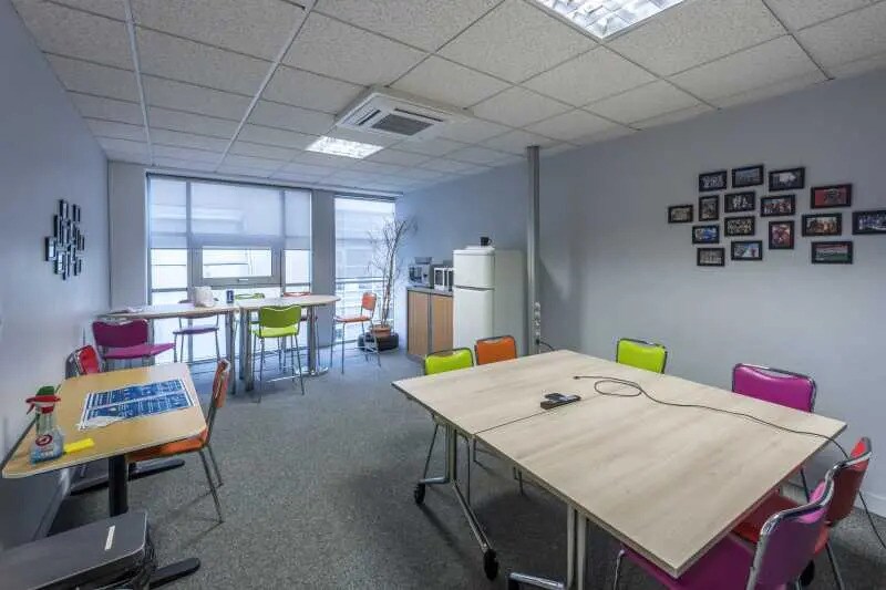 Office in Compiègne for lease - Interior Photo - Image 2 of 7