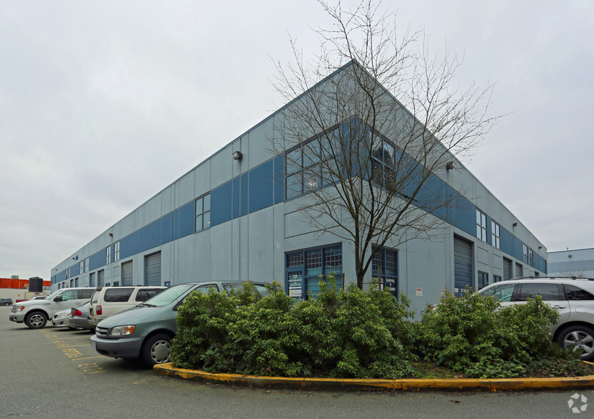 13045 84th Ave, Surrey, BC for sale - Building Photo - Image 3 of 11