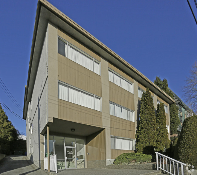 5353 Hastings St, Burnaby, BC for sale - Building Photo - Image 3 of 6