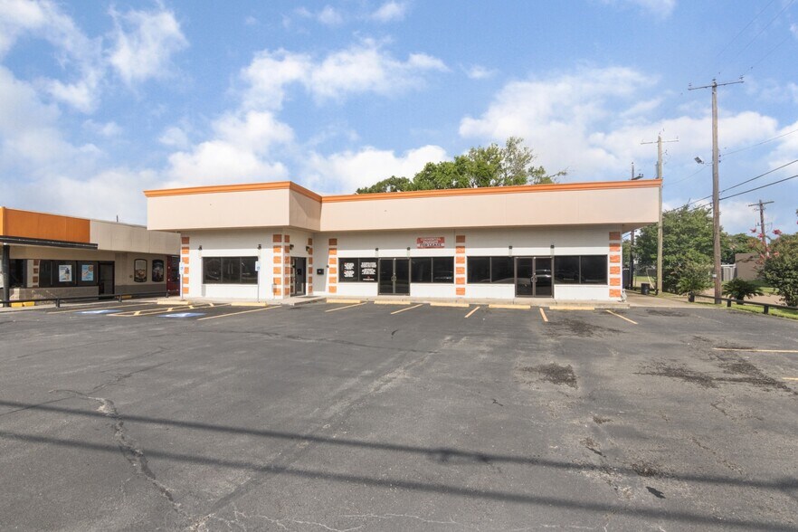 502 Center St, Deer Park, TX for sale - Building Photo - Image 1 of 1