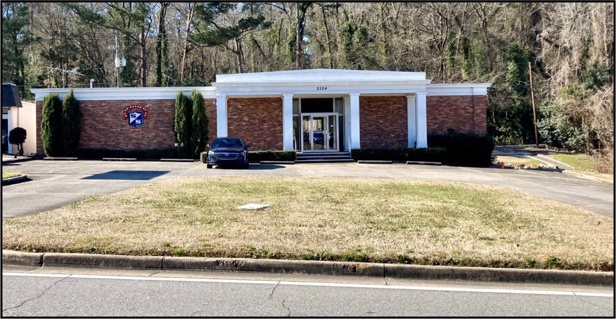 2124 Riverside Dr, Macon, GA 31204