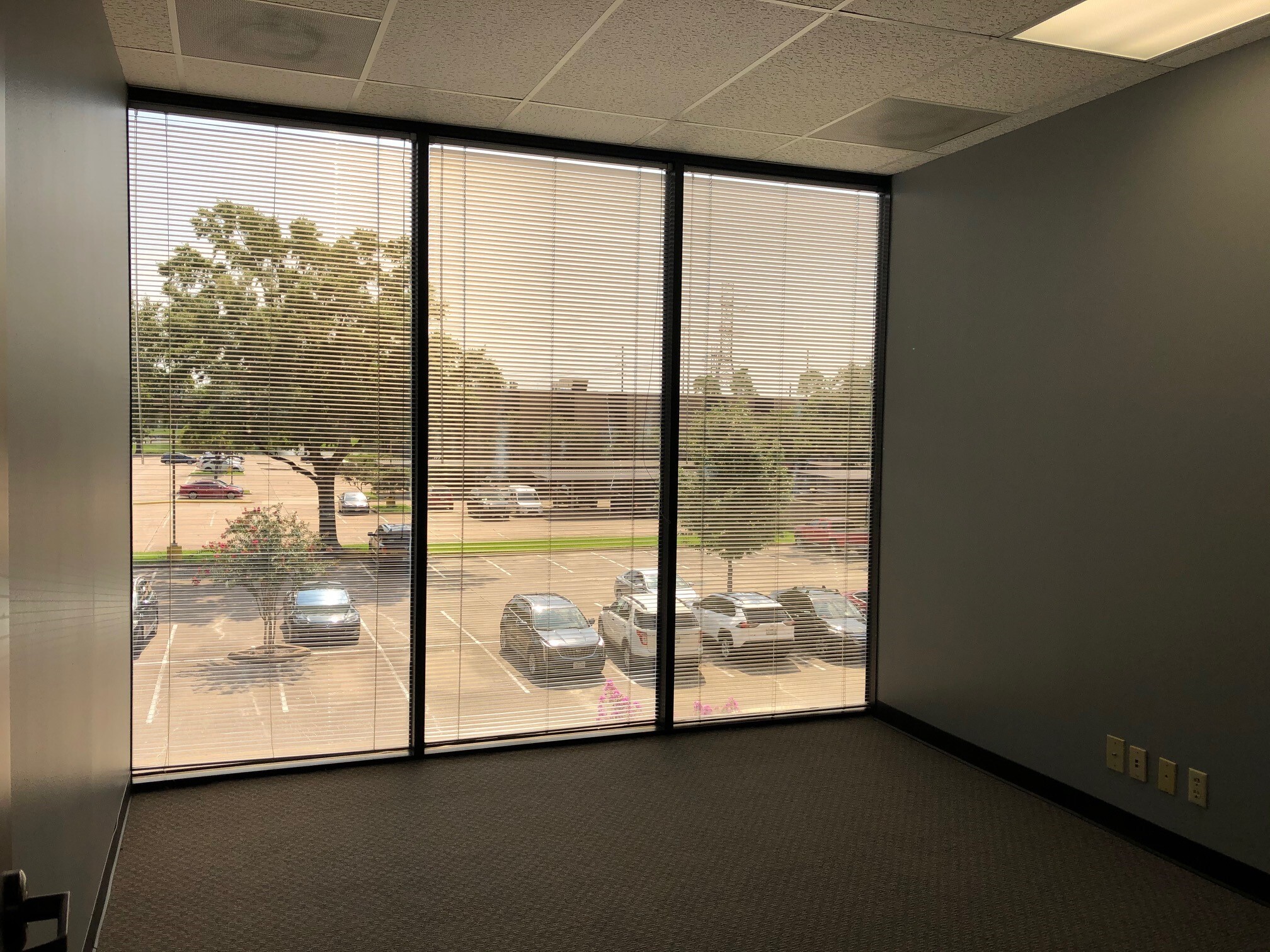 10701 Corporate Dr, Stafford, TX 77477 - Corporate Park Atrium | LoopNet