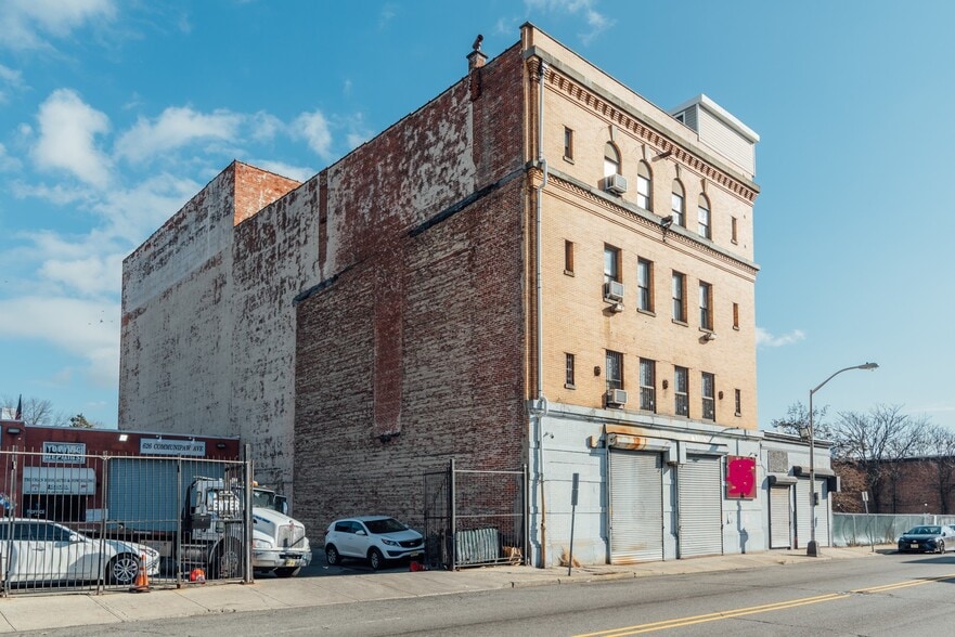 622 Communipaw Ave, Jersey City, NJ for sale - Building Photo - Image 3 of 4