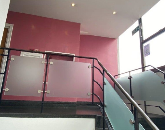 147 London Rd, Kingston Upon Thames for lease - Interior Photo - Image 3 of 10