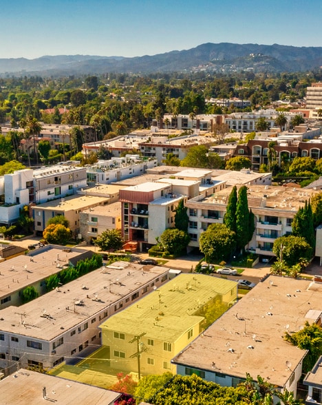 11938 Dorothy St, Los Angeles, CA for sale - Building Photo - Image 3 of 19