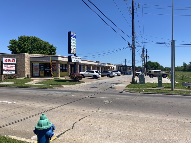 11001 Fondren Rd, Houston, TX for sale - Building Photo - Image 1 of 1