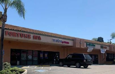 988 Civic Center Dr, Vista, CA for lease - Building Photo - Image 3 of 6