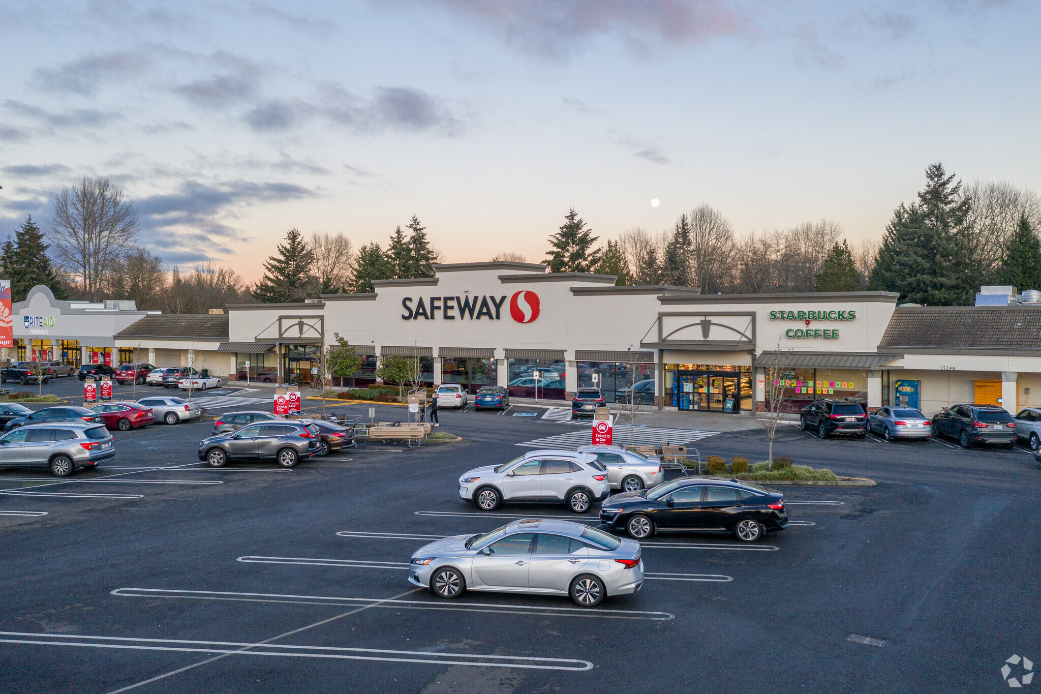 17106-17262 NE Redmond Way, Redmond, WA for lease Building Photo- Image 1 of 8