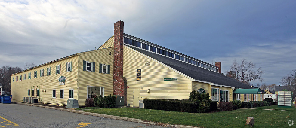 256 Great Rd, Littleton, MA for sale - Building Photo - Image 1 of 1