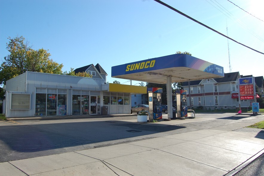 100 W Main St, Batavia, NY for sale - Building Photo - Image 1 of 1