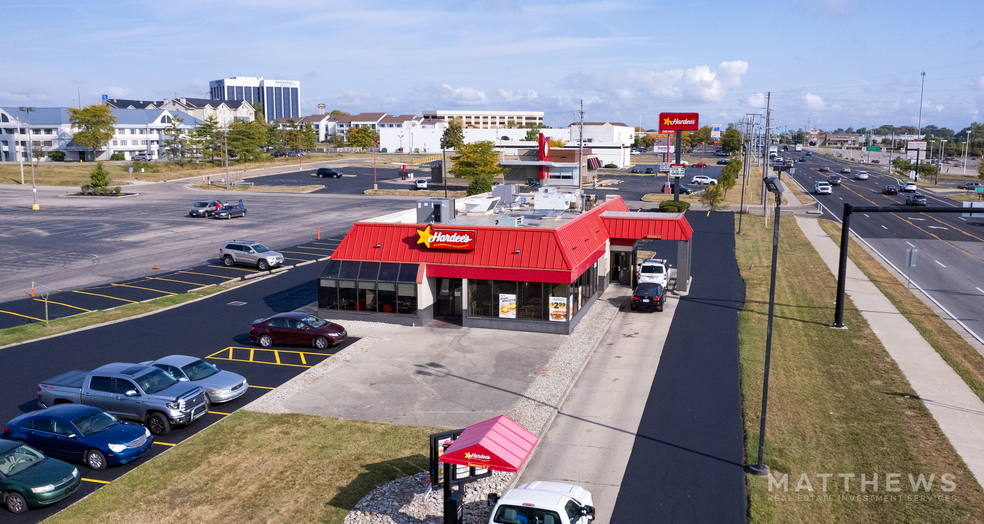 8209 Springboro Pike, Miamisburg, OH for sale - Building Photo - Image 1 of 4