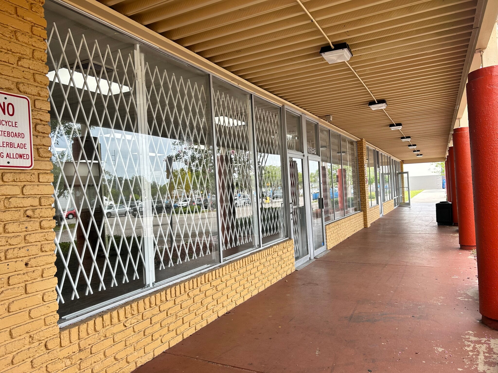 1831-1841 N. Highland, Clearwater, FL for lease Interior Photo- Image 1 of 22