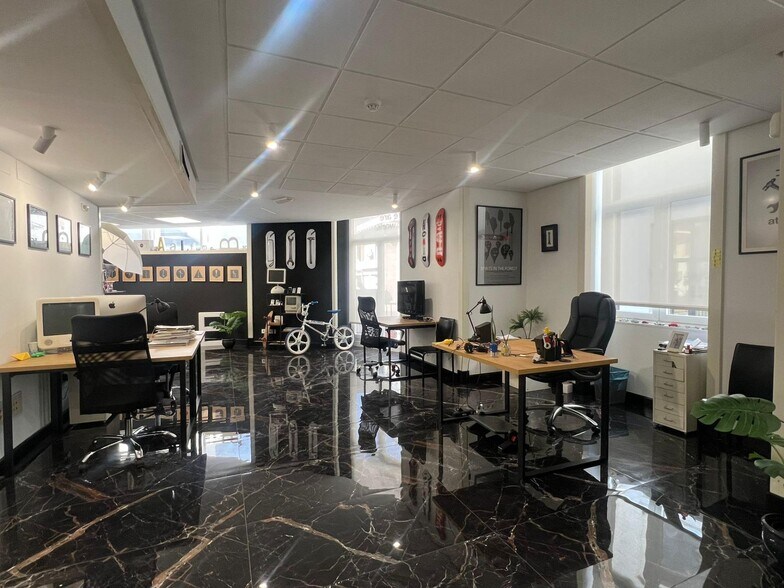 Office in Córdoba, Córdoba for lease - Building Photo - Image 3 of 30