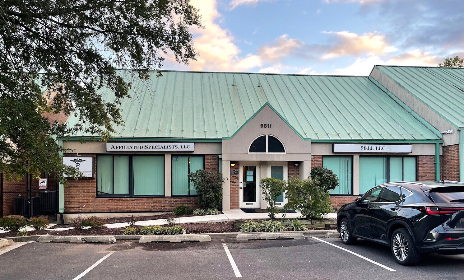 9811 Greenbelt Rd, Lanham, MD 20706 - Unit E4 & F4 -  - Interior Photo - Image 1 of 2