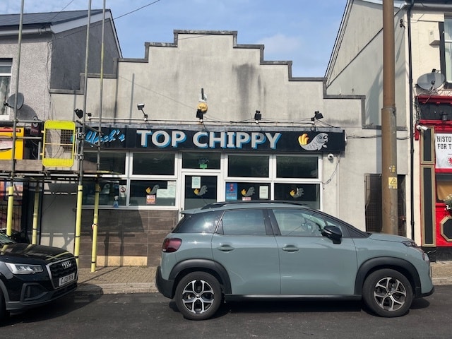 18a High St, Gilfach Goch for sale Primary Photo- Image 1 of 2