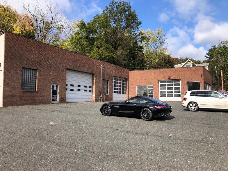 262 Goffle Rd, Hawthorne, NJ for sale - Building Photo - Image 1 of 1