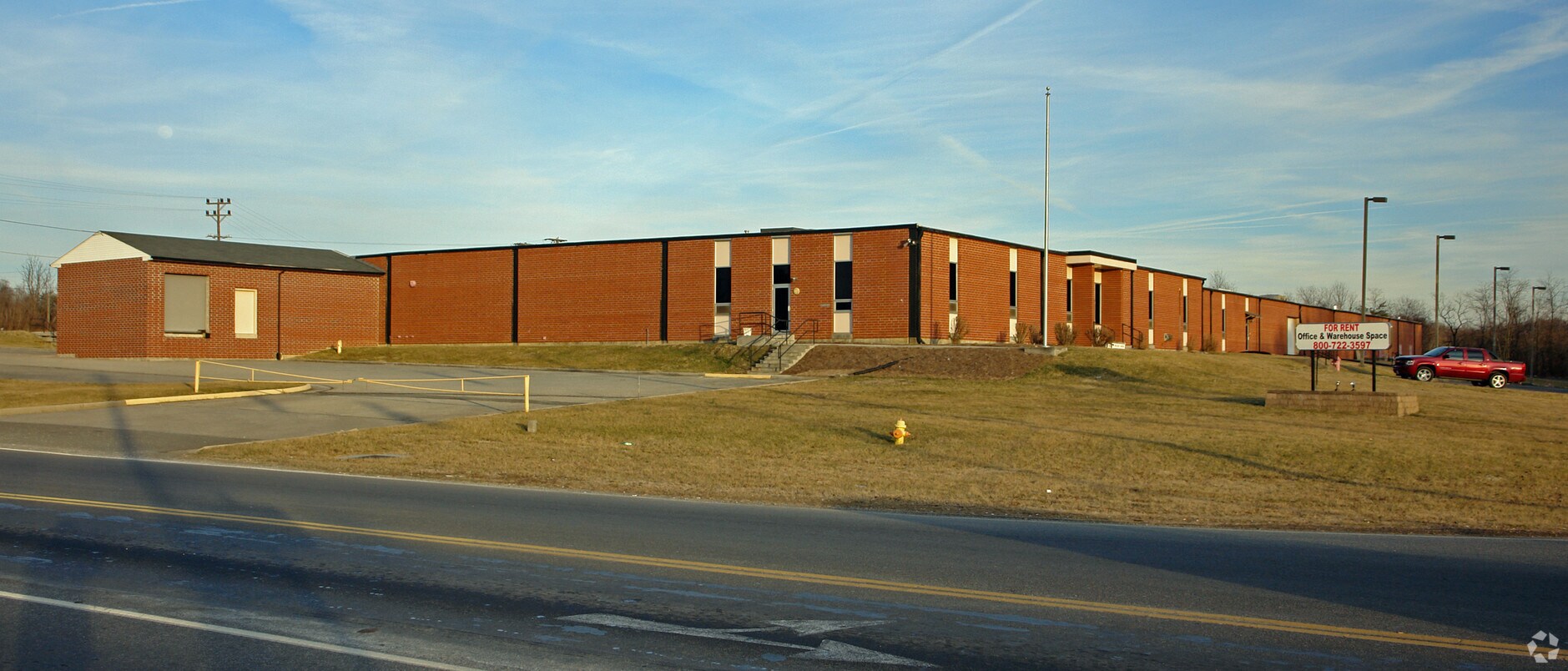 1201 E Main St, Pulaski, VA 24301