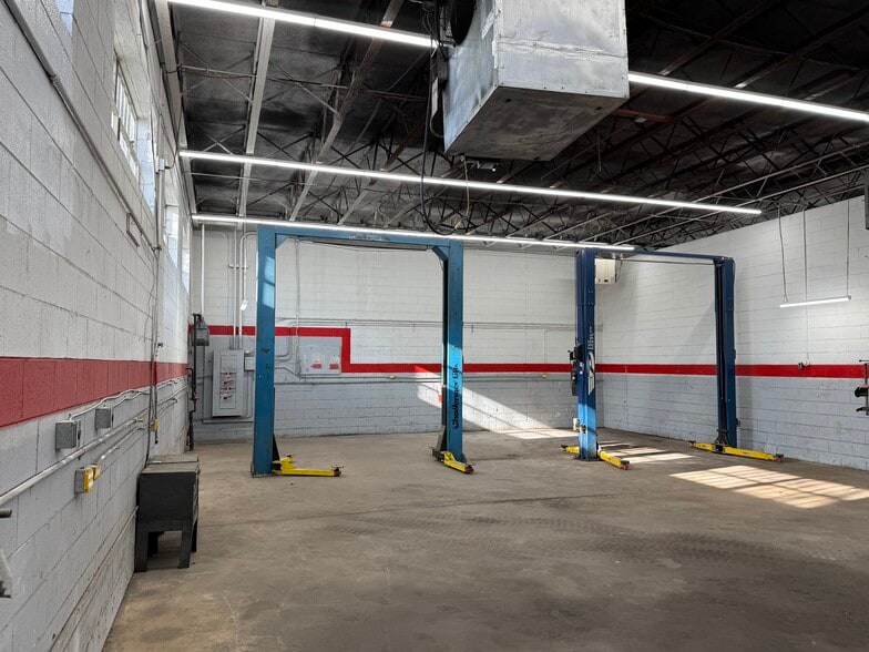 1590 5th St, Ewing, NJ for lease - Building Photo - Image 2 of 12