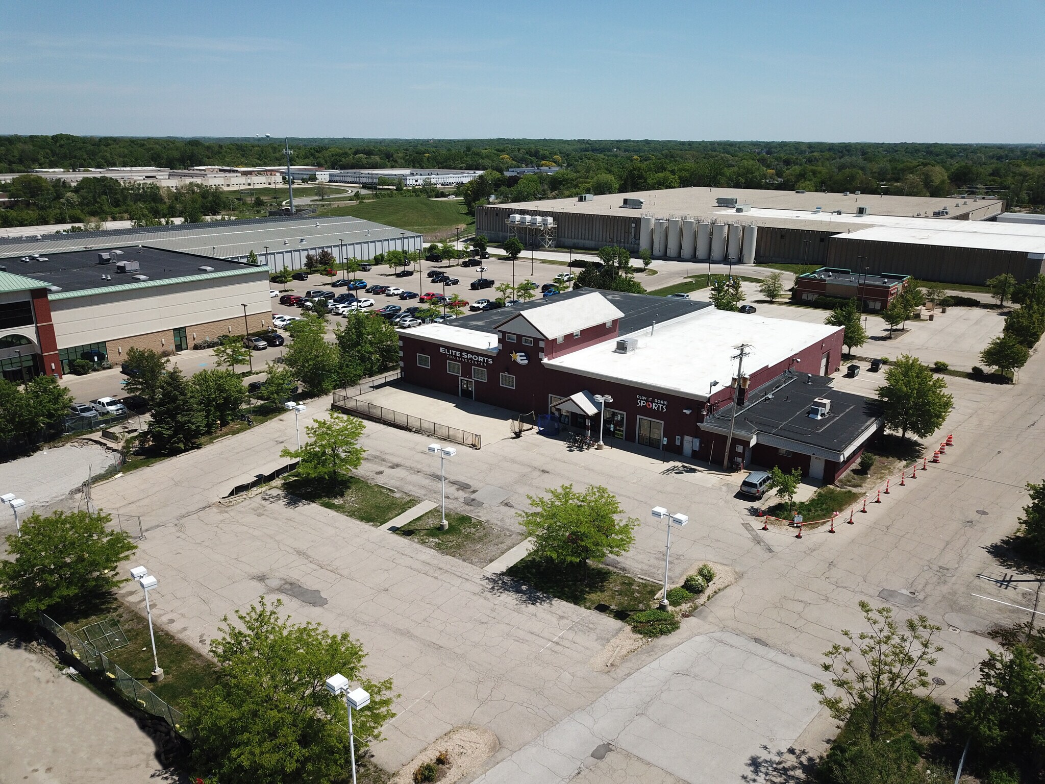 220 N Randall Rd, St Charles, IL for sale Building Photo- Image 1 of 1
