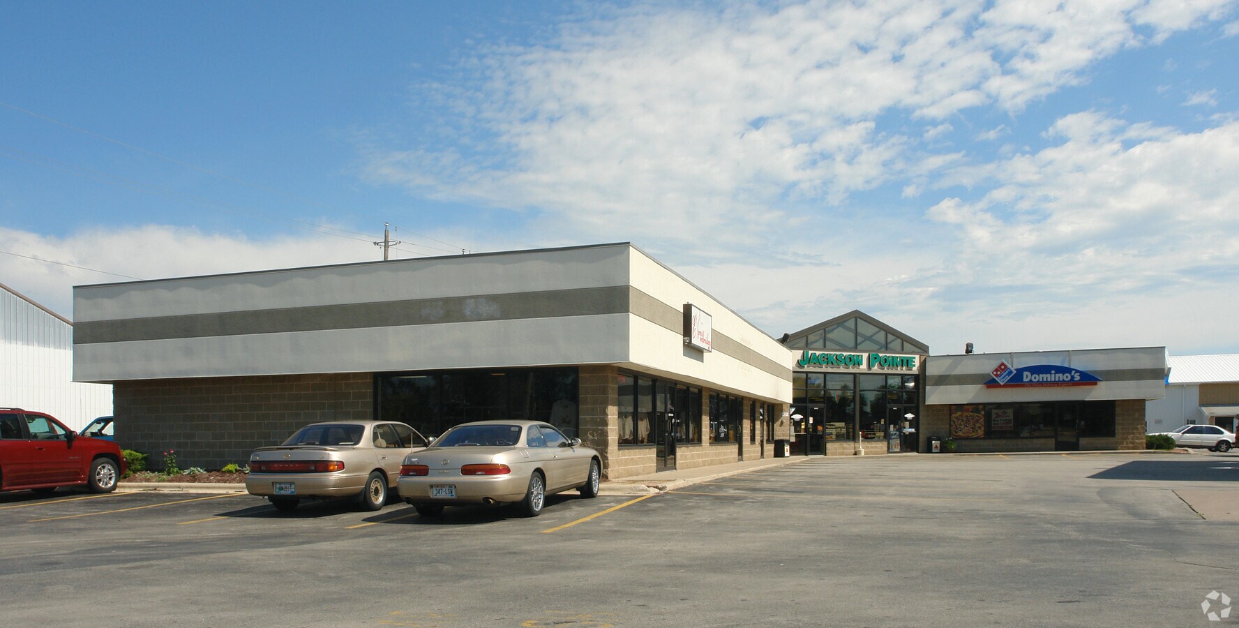 2710 Packerland Dr, Green Bay, WI 54313