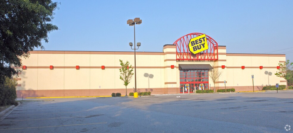 7006 Two Notch Rd, Columbia, SC for sale - Primary Photo - Image 1 of 1