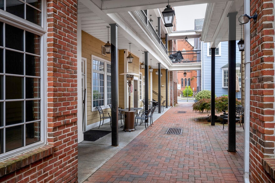 12 S Main St, Pennington, NJ for sale - Building Photo - Image 3 of 10