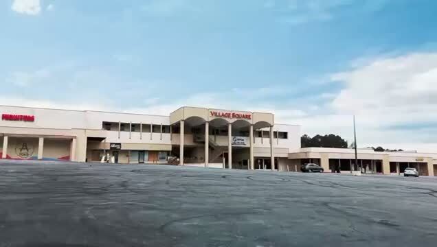 5561 Memorial Dr, Stone Mountain, GA for sale - Commercial Listing Video - Image 2 of 9