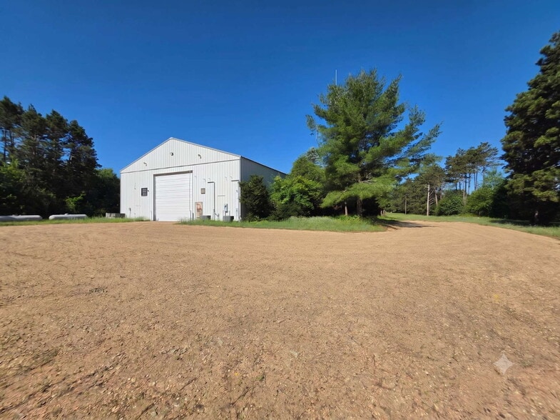 N12757 Rindahl Valley Rd, Osseo, WI for lease - Building Photo - Image 1 of 64