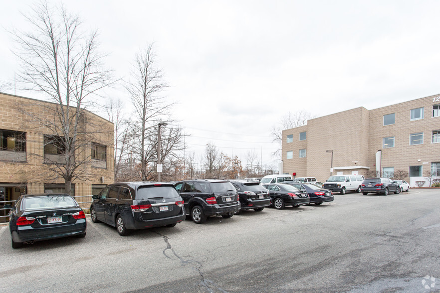 1208A VFW Pky, West Roxbury, MA for lease - Building Photo - Image 3 of 8