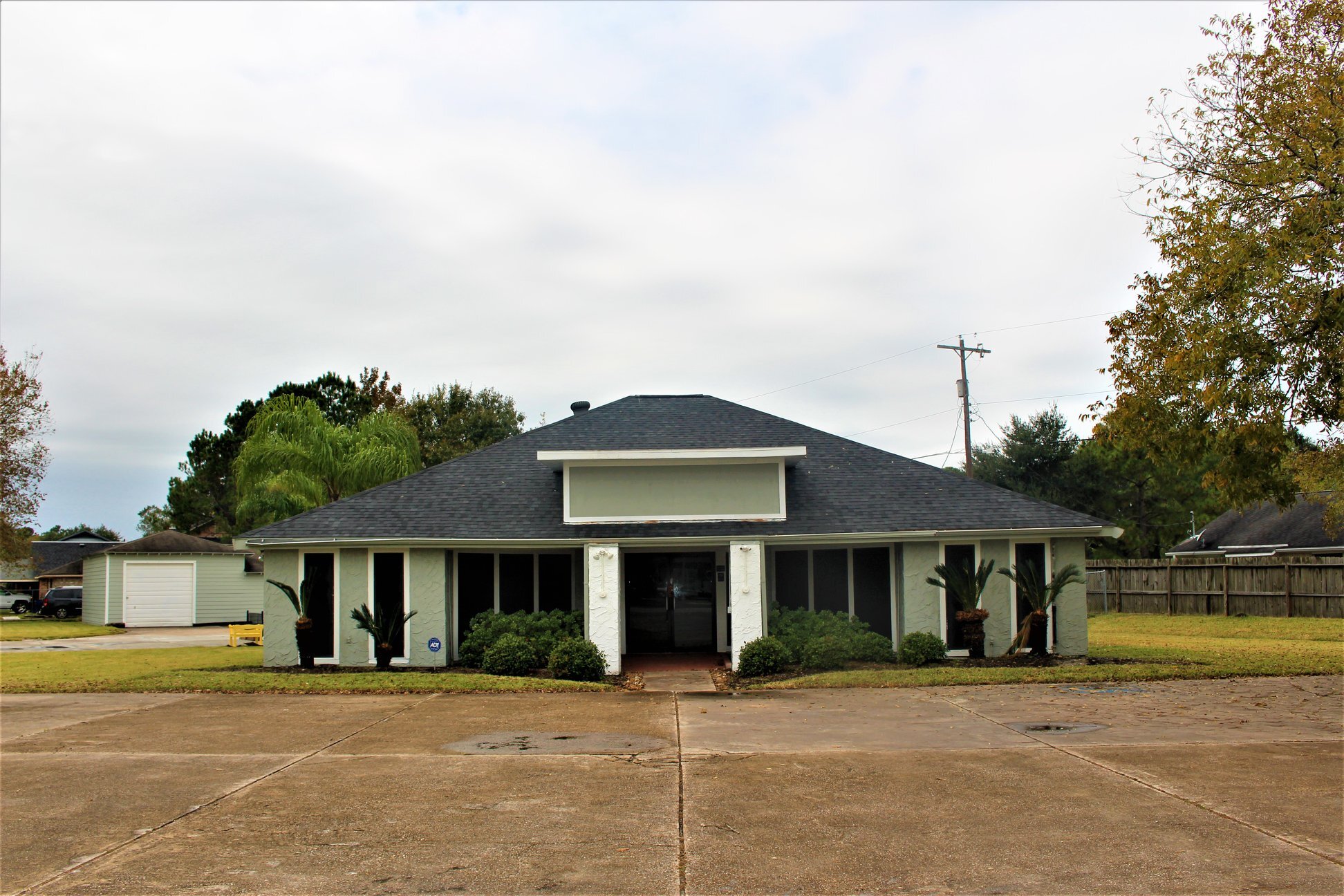 2900 Dickinson Ave, Dickinson, TX for sale Building Photo- Image 1 of 1