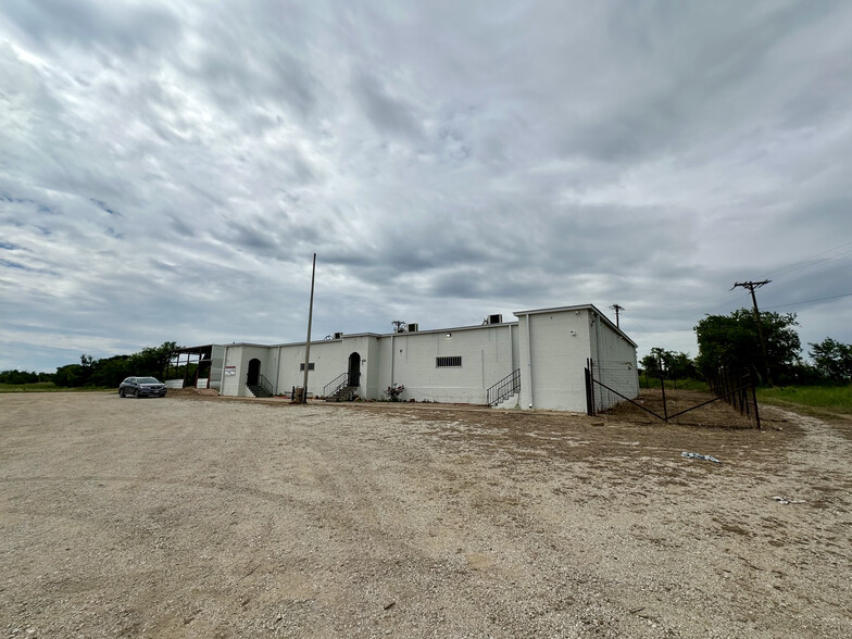 4686 Tx-114 Hwy, Rhome, TX for sale - Building Photo - Image 3 of 17