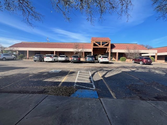 4416 74th St, Lubbock, TX for lease - Building Photo - Image 1 of 1