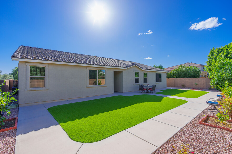 18000 W Assisted Living Home LN, Surprise, AZ for sale - Building Photo - Image 3 of 24