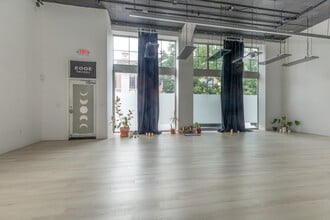511 N Garrison Ave, Saint Louis, MO for lease Interior Photo- Image 2 of 5