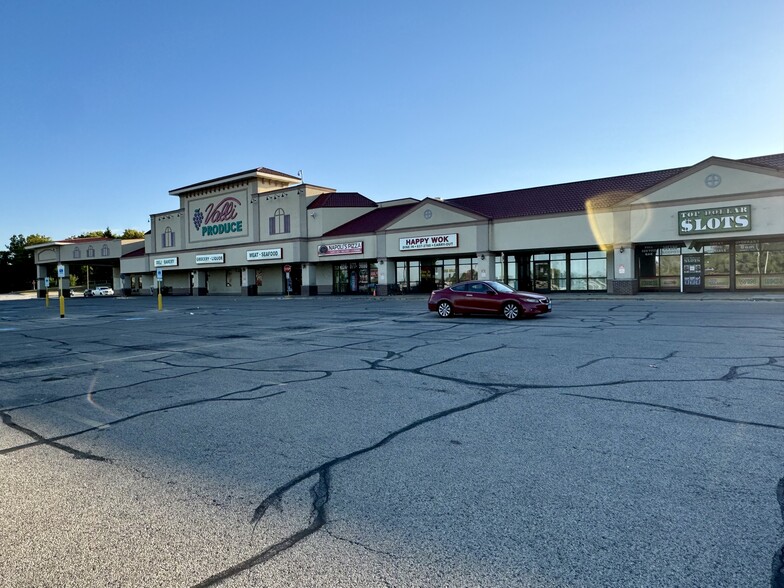 6550 N Alpine Rd, Loves Park, IL for lease - Building Photo - Image 3 of 9