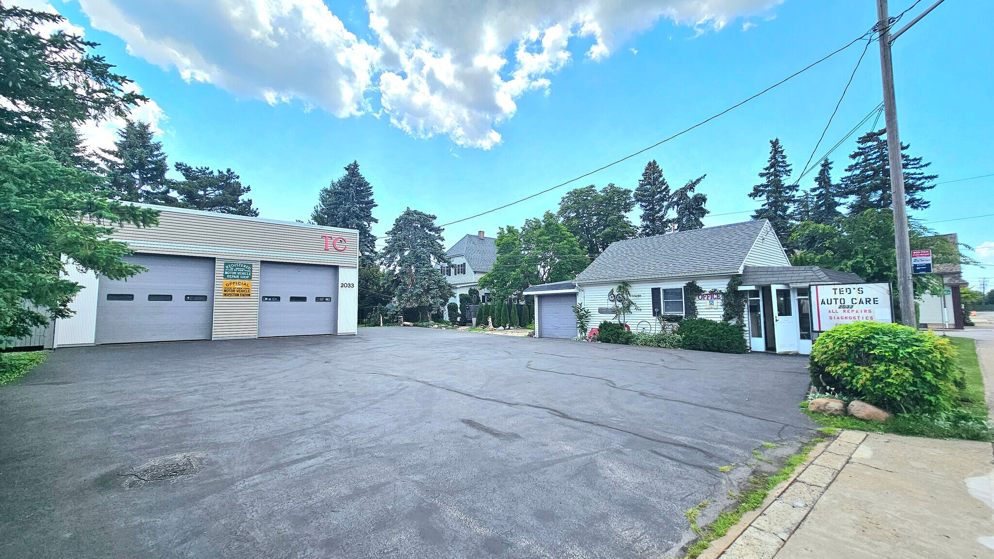 2033 William St, Cheektowaga, NY 14206 Ted's Auto Care