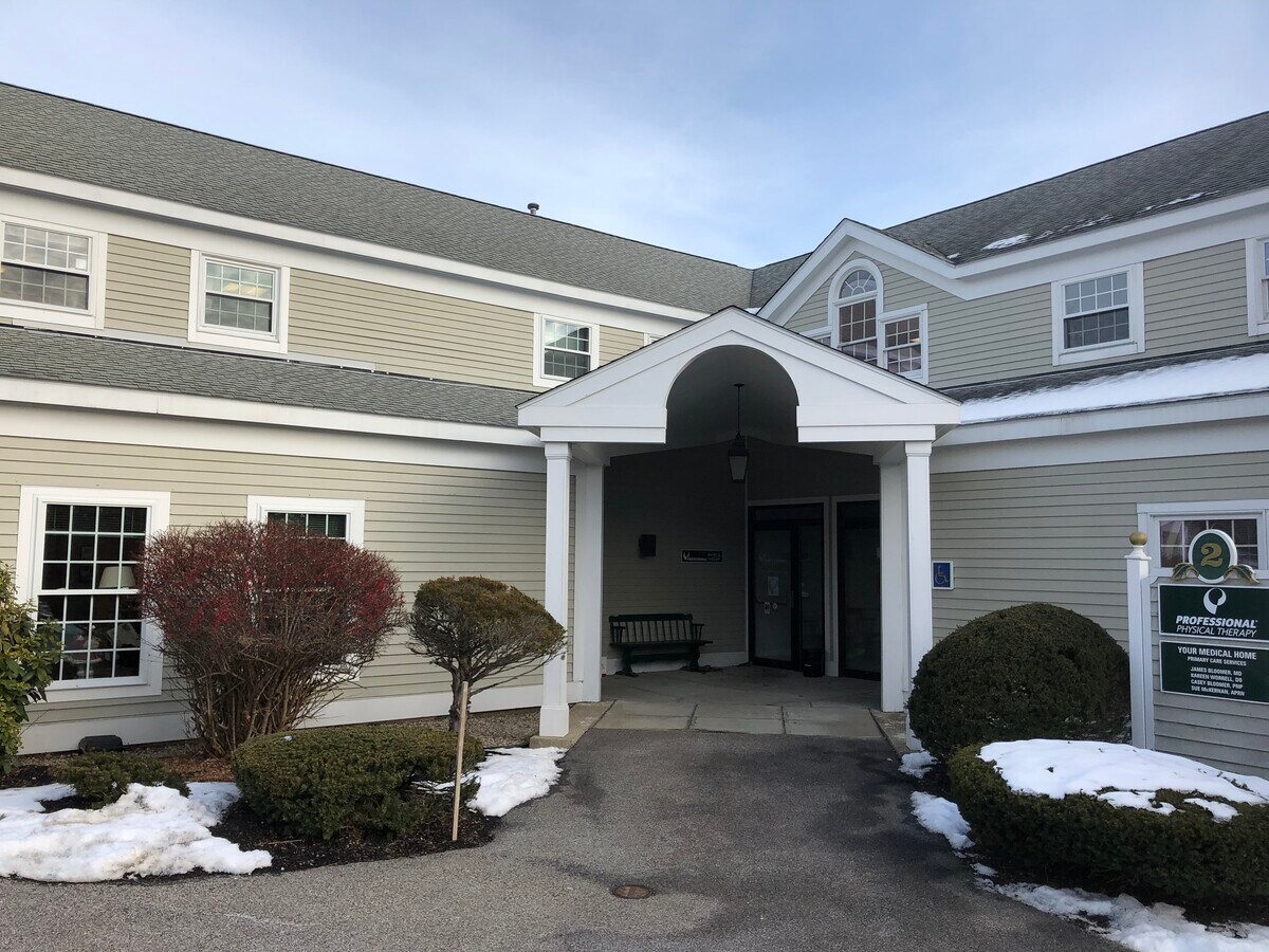 21 Hampton Rd, Exeter, NH 03833