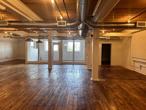 67 Kemble St, Boston, MA for lease Interior Photo- Image 1 of 2