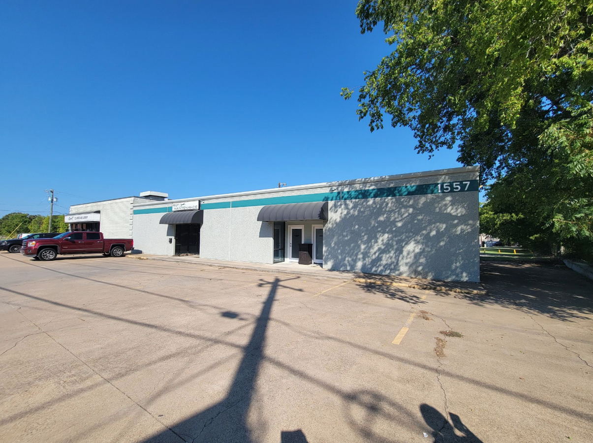 1557 E Broad St, Mansfield, TX for sale Building Photo- Image 1 of 11