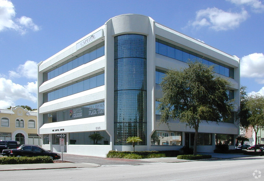 696 N 1st Ave, Saint Petersburg, FL for lease - Building Photo - Image 1 of 4