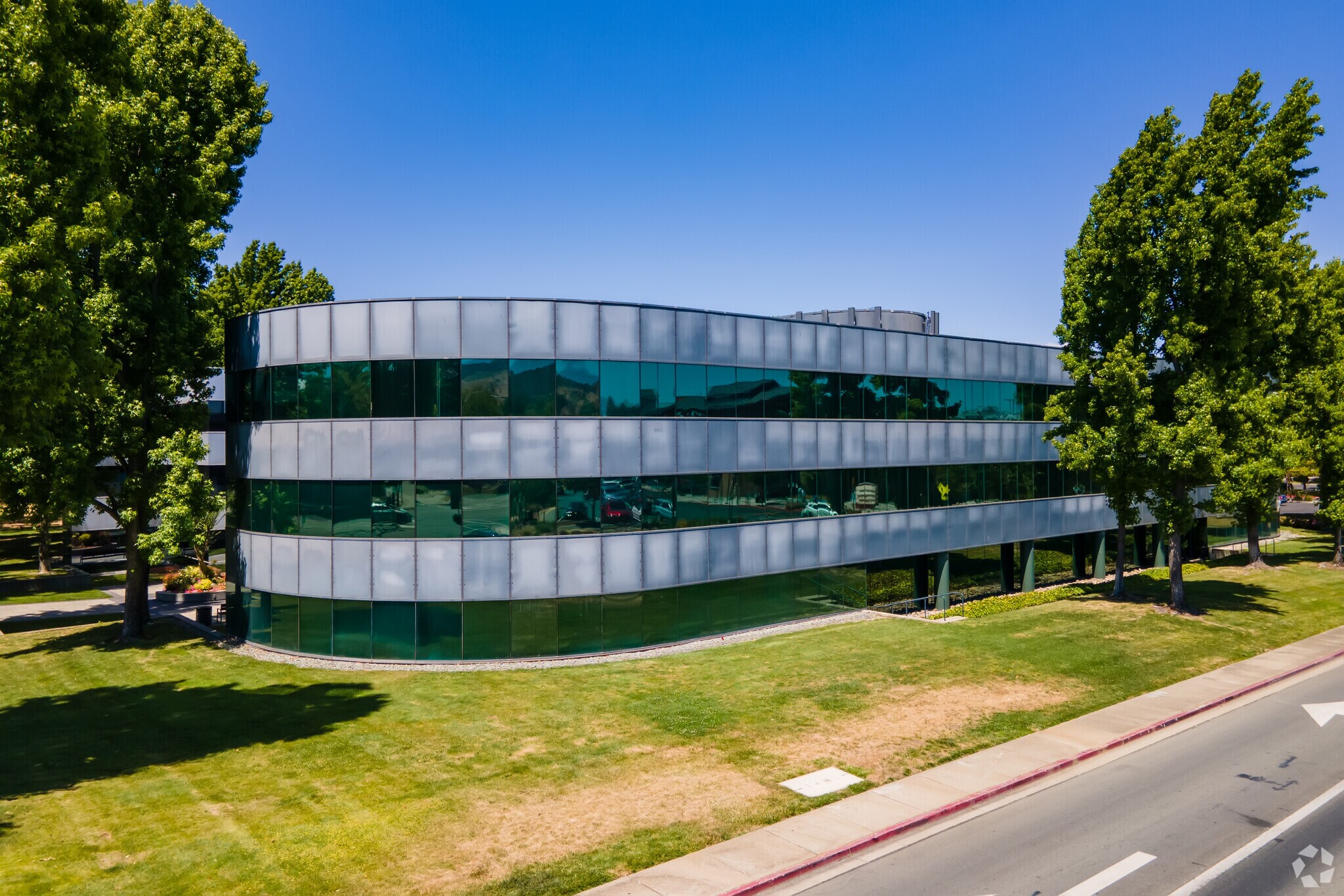 2700 Ygnacio Valley Rd, Walnut Creek, CA 94598 Office/Medical for