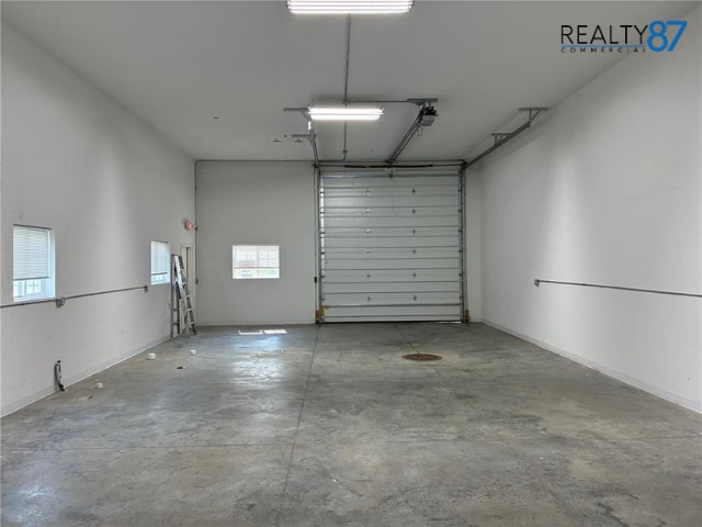 1154 Capital Dr SW, Cedar Rapids, IA for lease Interior Photo- Image 1 of 2