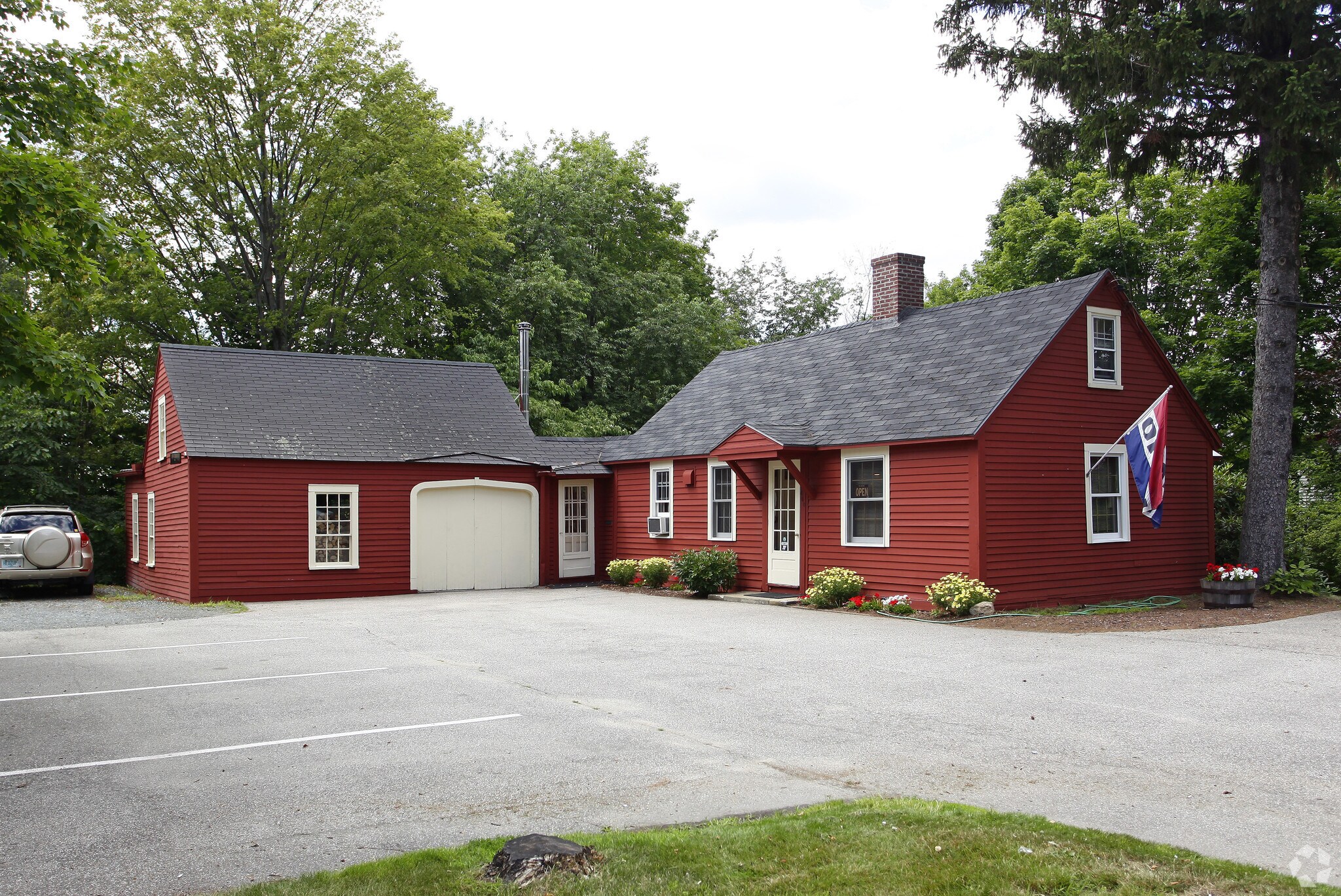 468 Union Ave, Laconia, NH 03246